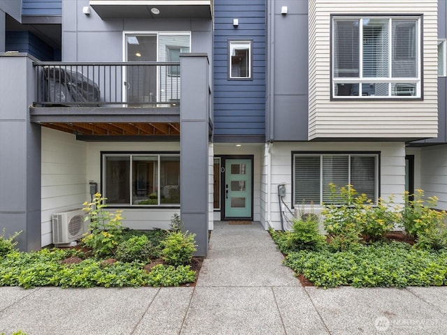 509 237th Pl SE Unit D, Bothell, WA 98021 - view of front facade with a balcony