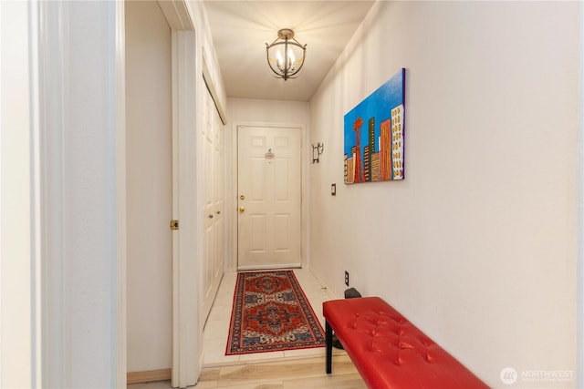 723 114th St SW Unit Y101, Everett, WA 98204 - entryway featuring a chandelier and baseboards