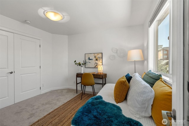 1125 N 93rd St Unit 6, Seattle, WA 98103 - sitting room featuring plenty of natural light, carpet floors, and a desk