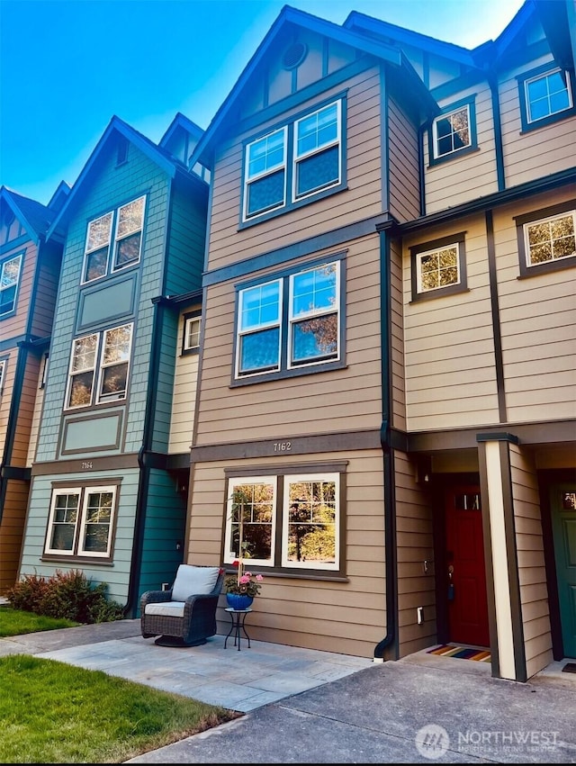 7162 Shinkle Pl SW Unit 64, Seattle, WA 98106 - back of property