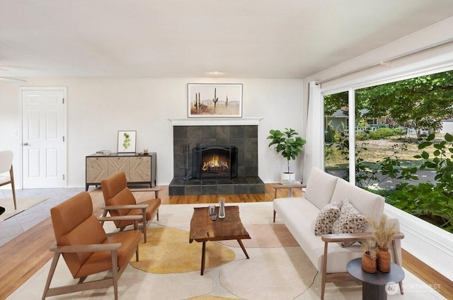 16204 Corliss Pl N, Shoreline, WA 98133 - living area featuring a tiled fireplace