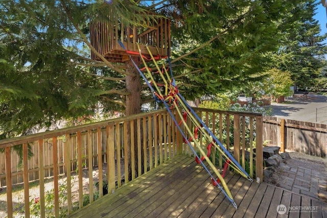 16204 Corliss Pl N, Shoreline, WA 98133 - view of wooden terrace