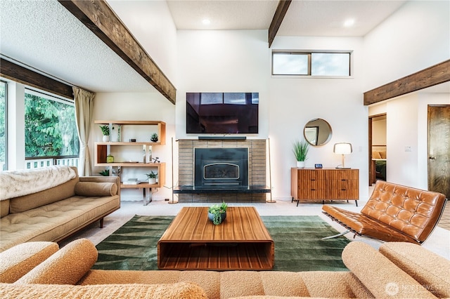 830 S 301st Pl, Federal Way, WA 98003 - living room with beam ceiling, a towering ceiling, and a textured ceiling
