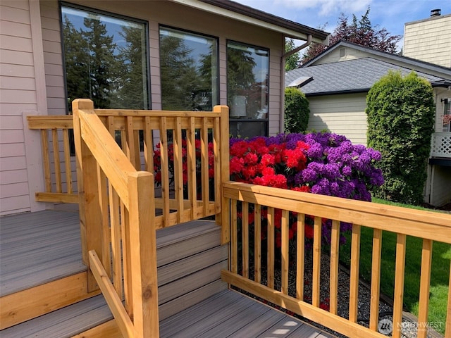 1708 Whatcom St, Bellingham, WA 98229 - view of wooden deck