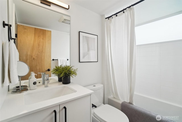511 Howe St Unit C, Seattle, WA 98109 - bathroom featuring vanity and shower / bath combo with shower curtain