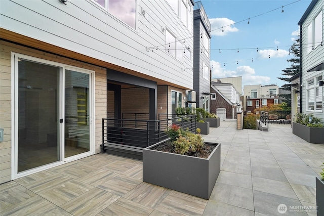 511 Howe St Unit C, Seattle, WA 98109 - view of patio / terrace
