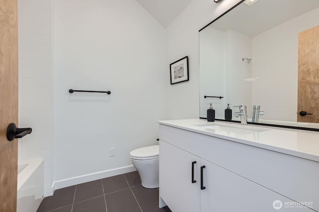 515 Howe St Unit C, Seattle, WA 98109 - full bath featuring vanity, tile patterned floors, shower / washtub combination, and vaulted ceiling