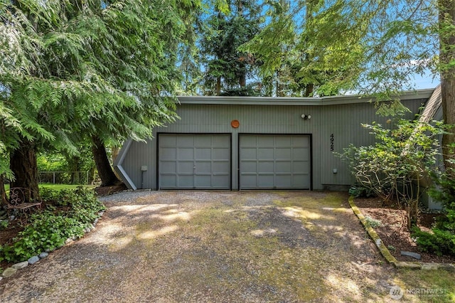 4925 Goodpiper Ln, Freeland, WA 98249 - garage featuring driveway