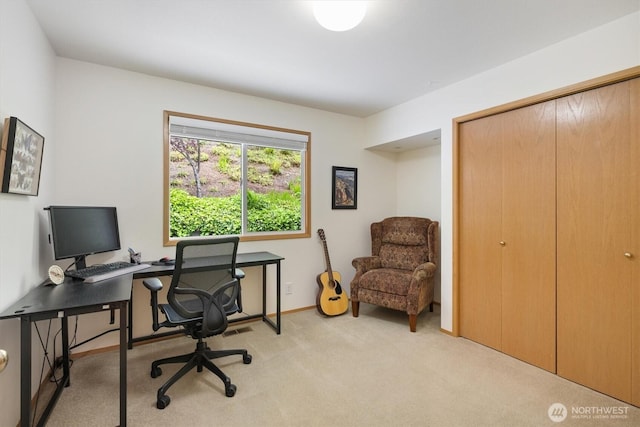 7123 NE 165th St, Kenmore, WA 98028 - office space with light carpet and baseboards