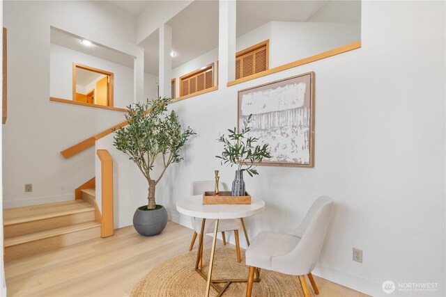 4811 Somerset Dr SE, Bellevue, WA 98006 - sitting room featuring wood finished floors and stairs