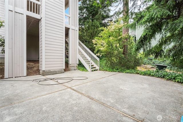 4811 Somerset Dr SE, Bellevue, WA 98006 - view of patio featuring stairs