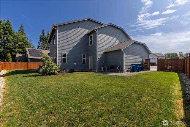514 Wellington Pl, Sedro Woolley, WA 98284 - back of house featuring a fenced backyard