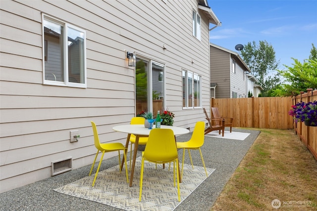 18022 29th Ave SE, Bothell, WA 98012 - fenced backyard with a patio and outdoor dining space