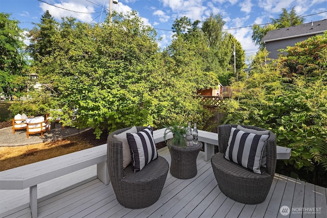 8046 40th Ave NE, Seattle, WA 98115 - view of wooden terrace
