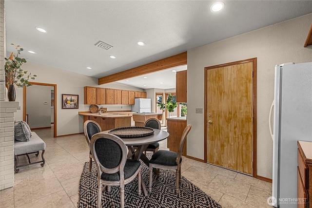 1840 Country Club Dr, East Wenatchee, WA 98802 - dining room featuring recessed lighting and beamed ceiling