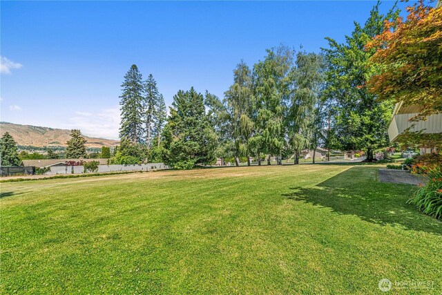 1840 Country Club Dr, East Wenatchee, WA 98802 - view of yard