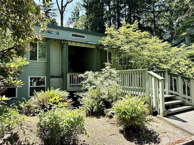 147 S 329th Pl Unit A, Federal Way, WA 98003 - view of front of home featuring a deck
