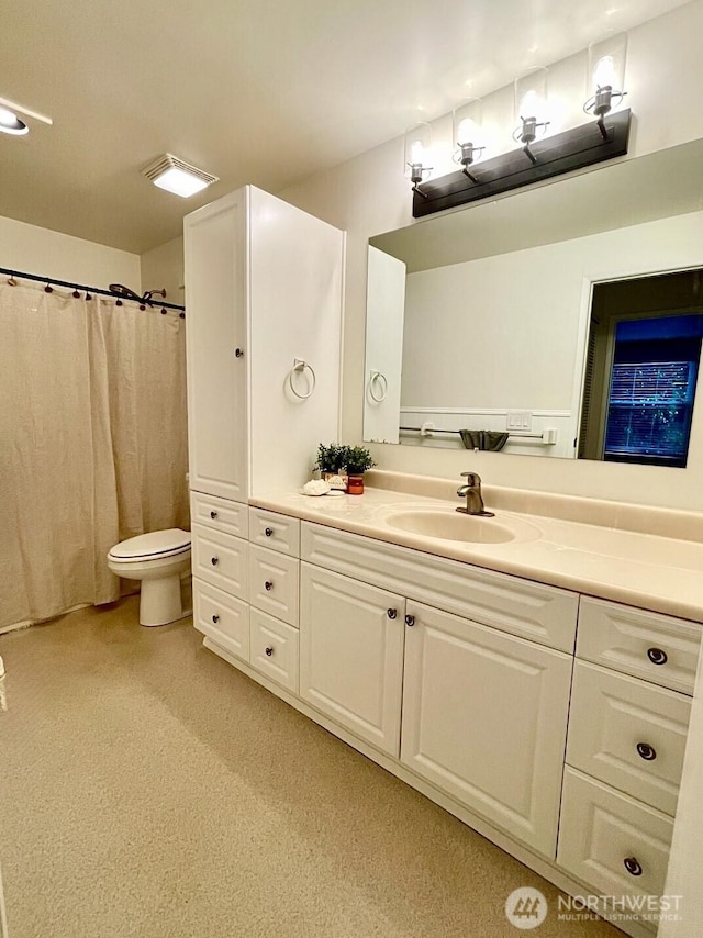 147 S 329th Pl Unit A, Federal Way, WA 98003 - full bathroom featuring vanity and curtained shower