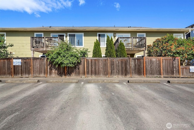 9013 16th Ave SW Unit 11, Seattle, WA 98106 - view of front facade with uncovered parking