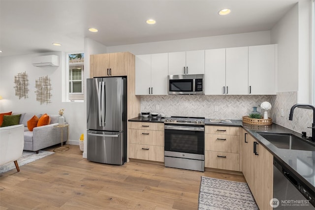 13548 39th Ave NE Unit B, Seattle, WA 98125 - photo 6