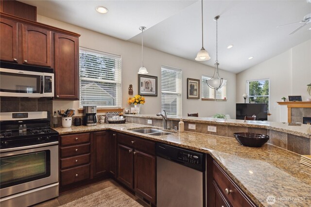 1746 Grand Ave, Mount Vernon, WA 98274 - photo 9