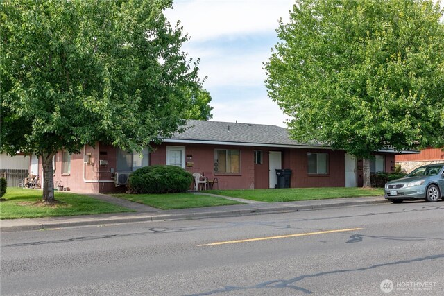 441 SE 12th St, College Place, WA 99324 - photo 4