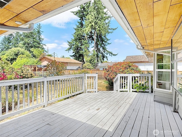 20219 7th Pl S, Des Moines, WA 98198 - deck with a fenced backyard
