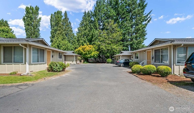 1202 Nelson St, Sedro Woolley, WA 98284 - view of side of property with board and batten siding