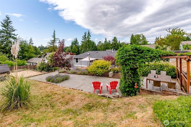 13457 SE Fairwood Blvd, Renton, WA 98058 - view of grassy yard featuring a patio area