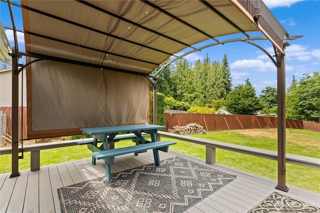 8615 176th St NW, Stanwood, WA 98282 - deck with a fenced backyard