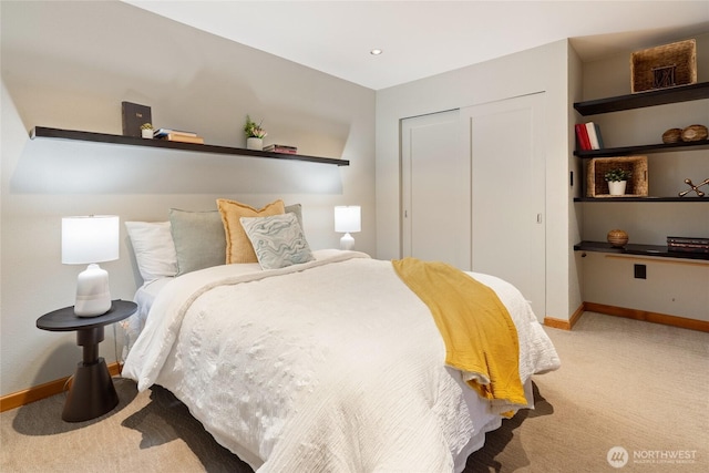 822 206th Ave NE, Sammamish, WA 98074 - bedroom featuring carpet and a closet