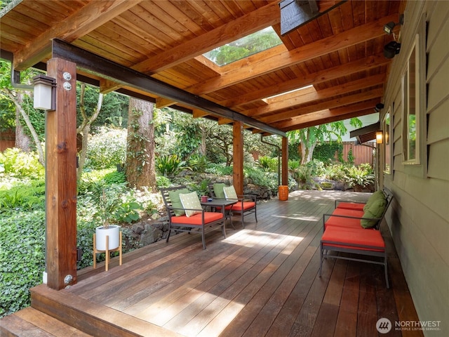 822 206th Ave NE, Sammamish, WA 98074 - view of wooden deck