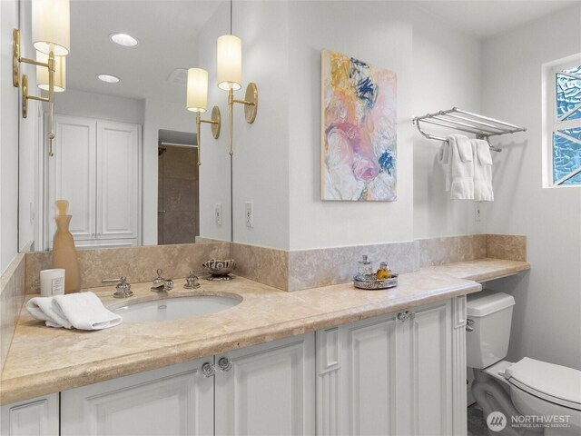 19263 Edgecliff Dr SW, Normandy Park, WA 98166 - full bathroom with vanity and recessed lighting