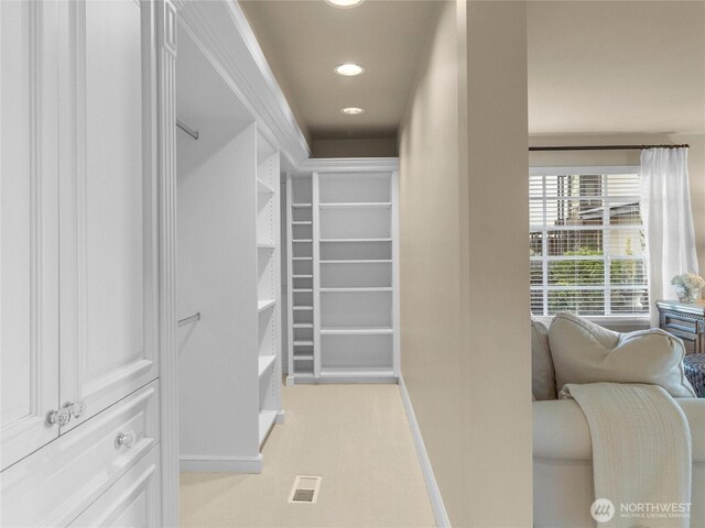 19263 Edgecliff Dr SW, Normandy Park, WA 98166 - view of walk in closet