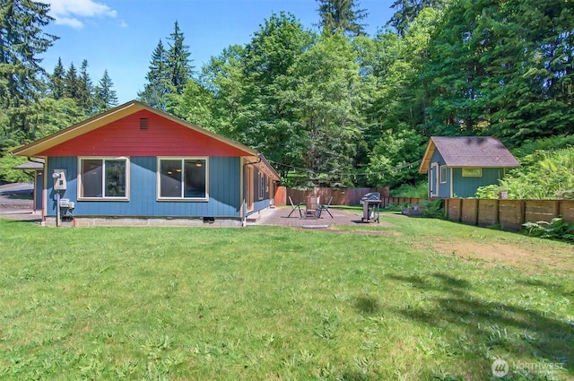 132 Tanglewood Dr, Longview, WA 98632 - rear view of property featuring a fire pit