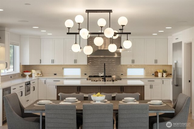 11216 NE 67th St Unit 4, Kirkland, WA 98033 - dining area featuring recessed lighting