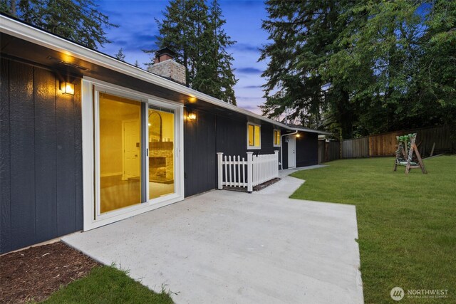 10403 Wauna St SW, Lakewood, WA 98498 - view of yard featuring a patio area