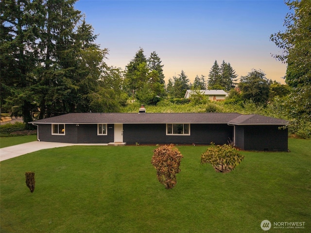 10403 Wauna St SW, Lakewood, WA 98498 - ranch-style house featuring a front lawn and concrete driveway