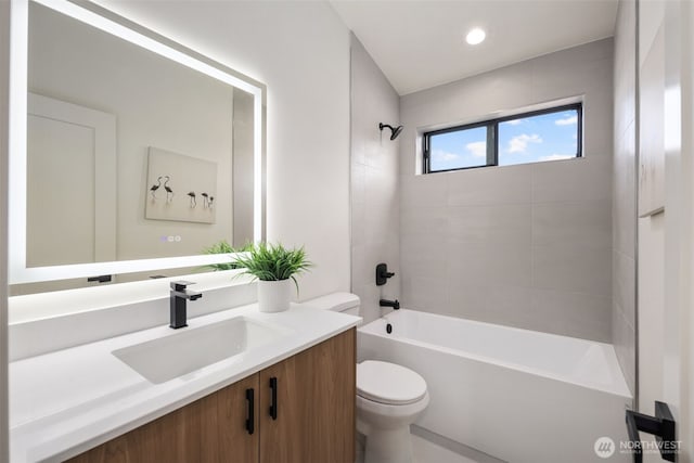 2912 SW Thistle St Unit B, Seattle, WA 98126 - full bath with vanity and shower / bathtub combination