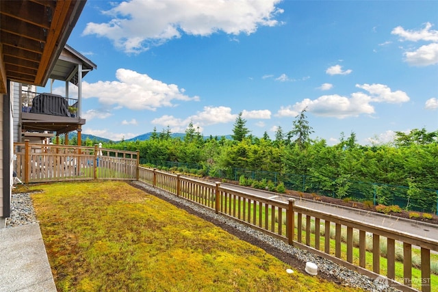 1297 Westridge Way NE, Issaquah, WA 98029 - fenced backyard featuring a mountain view