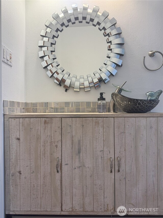 715 Ford Ave, Snohomish, WA 98290 - bathroom view
