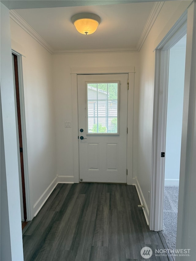 715 Ford Ave, Snohomish, WA 98290 - entryway featuring dark wood-style flooring and crown molding