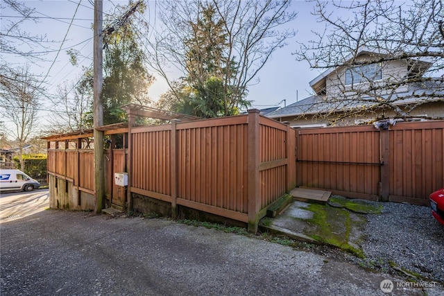 6306 17th Ave NE, Seattle, WA 98115 - view of gate