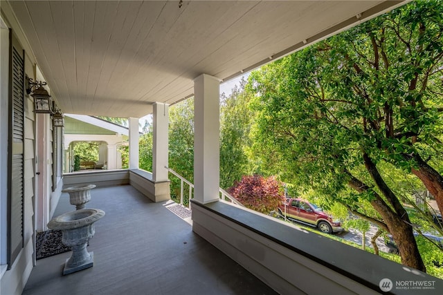 6306 17th Ave NE, Seattle, WA 98115 - view of covered porch