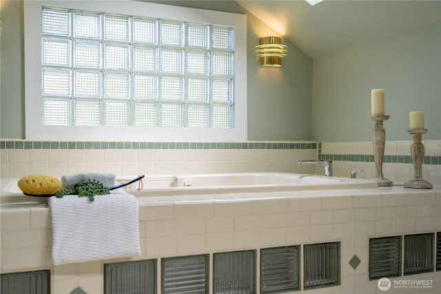 6306 17th Ave NE, Seattle, WA 98115 - full bath featuring a bath and vaulted ceiling