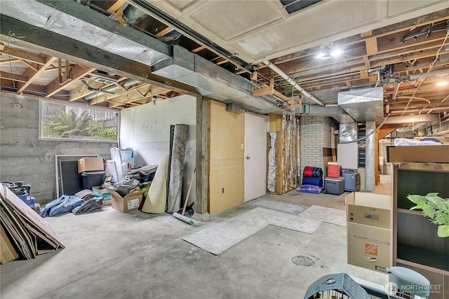 1317 23rd Ave SW, Puyallup, WA 98371 - view of below grade area