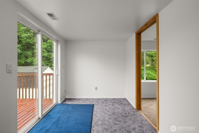 28713 207th Ave SE, Kent, WA 98042 - empty room with carpet flooring and baseboards