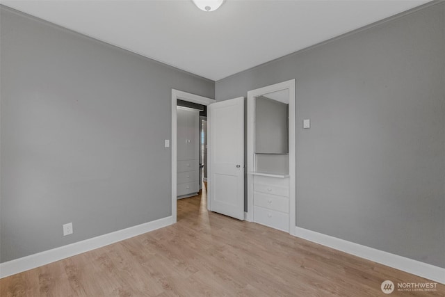 2849 Flordia St, Longview, WA 98632 - empty room featuring baseboards and light wood-type flooring
