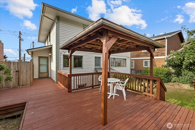 5717 S Ryan St, Seattle, WA 98178 - view of wooden deck