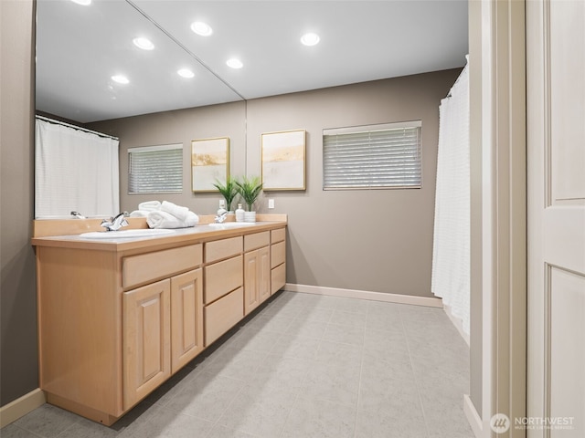 16825 SE 376th St, Auburn, WA 98092 - bathroom featuring double vanity, recessed lighting, and curtained shower
